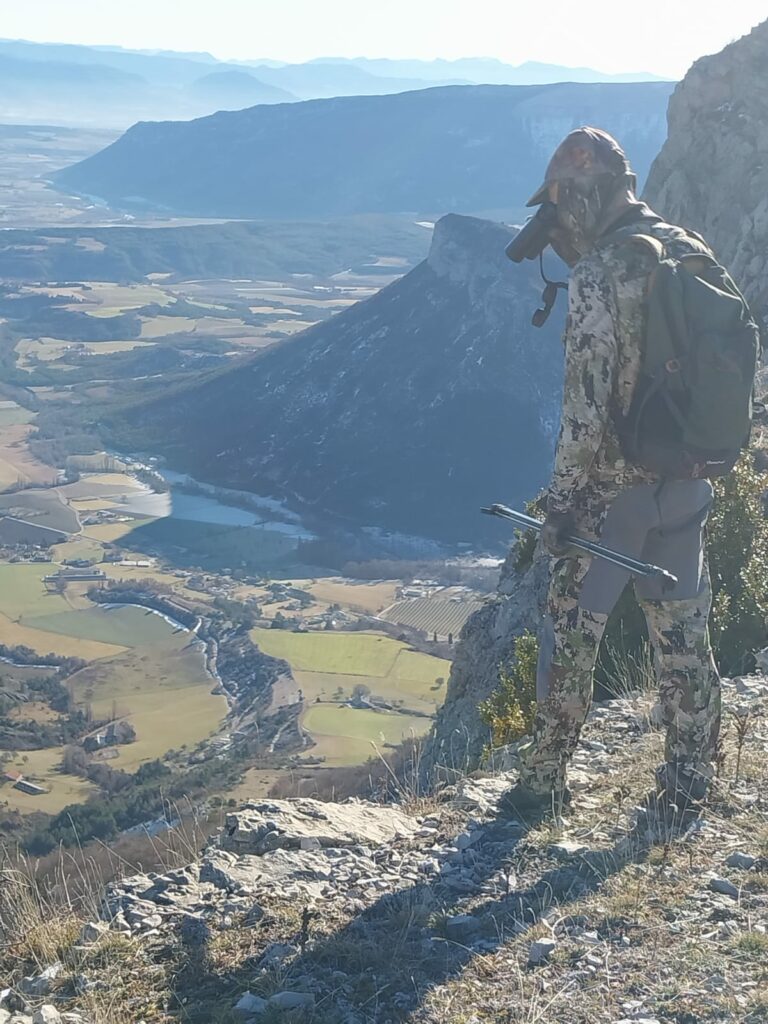 tenue camouflage indsipensable pour la chasse à l'approche